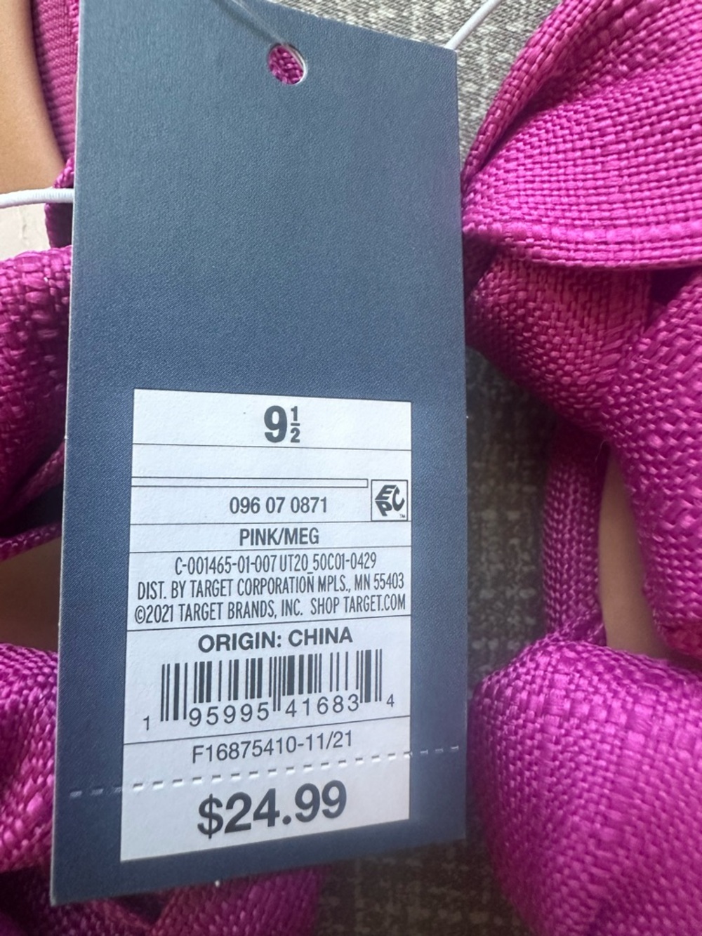 Universal Thread Women’s 9.5 Magenta Pink Knotted Slide Sandals NWT - Picture 7 of 8